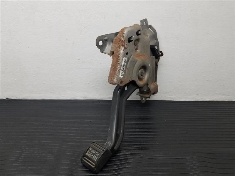 14-19 Chevrolet Silverado Parking Brake Lever Assembly OEM 84459687