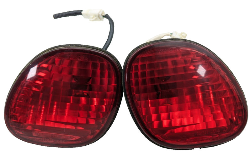 00-05 Lexus GS300 Rear Left Inner Tail Light Lamp PAIR OEM