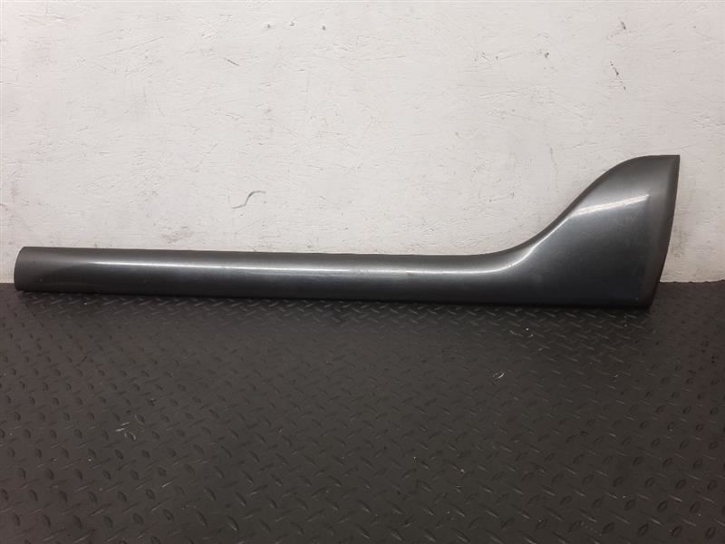 01-06 GMC Denali XL Front Right Passenger Door Lower Molding Black OEM 19120552