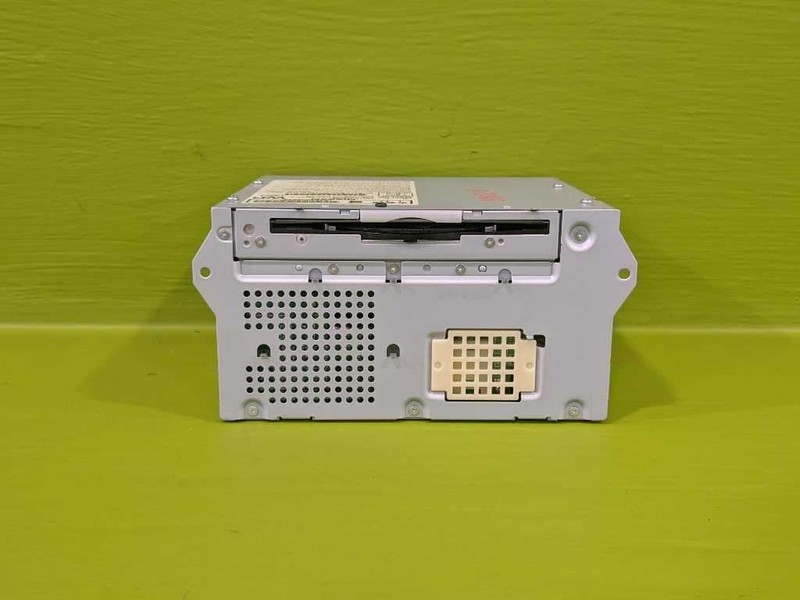 13 M37 M56 FACTORY CD PLAYER & RECEIVER W/BOSE AUDIO SYSTEM OEM 3802-5