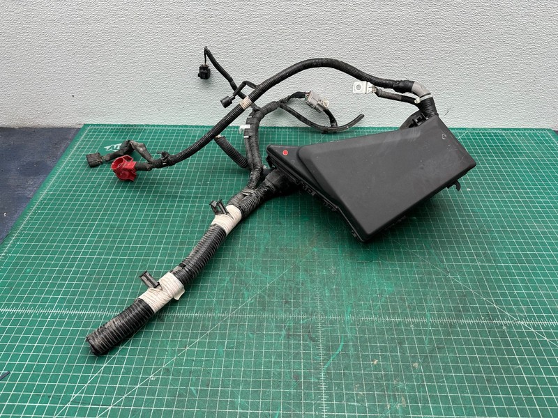 19-21 Subaru WRX FUSE BOX W/ WIRE HARNESS OEM