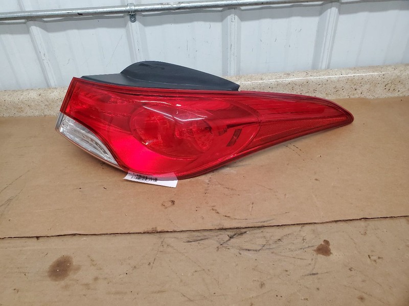 Passenger Tail Light Sedan Quarter Panel Mounted Fits 11-13 ELANTRA 289708