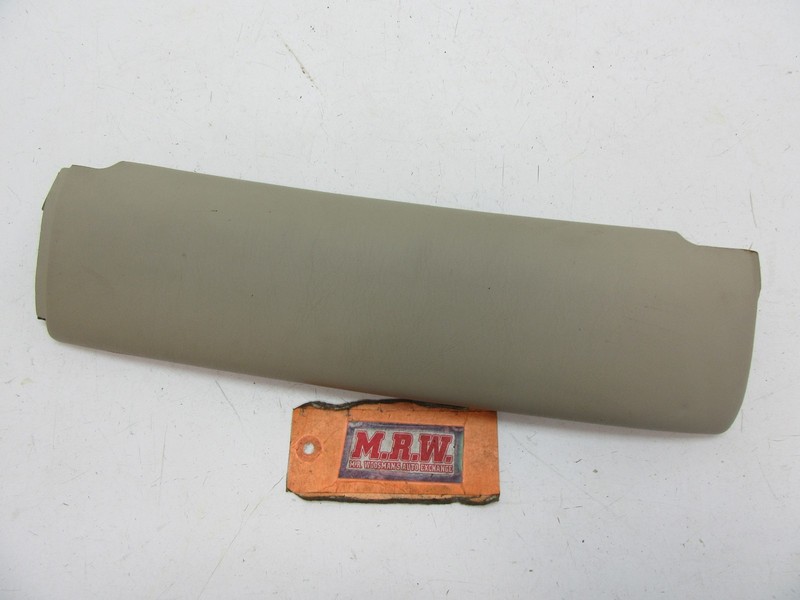 LEFT FRONT SEAT TRACK MOTOR COVER DRIVER SIDE FLOOR TRIM PANEL 71868-30130 LF LH