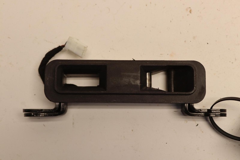 2010-2019 NISSAN 370Z CONVERTIBLE FRONT LEFT DRIVER SIDE TOP ROOF LATCH OEM