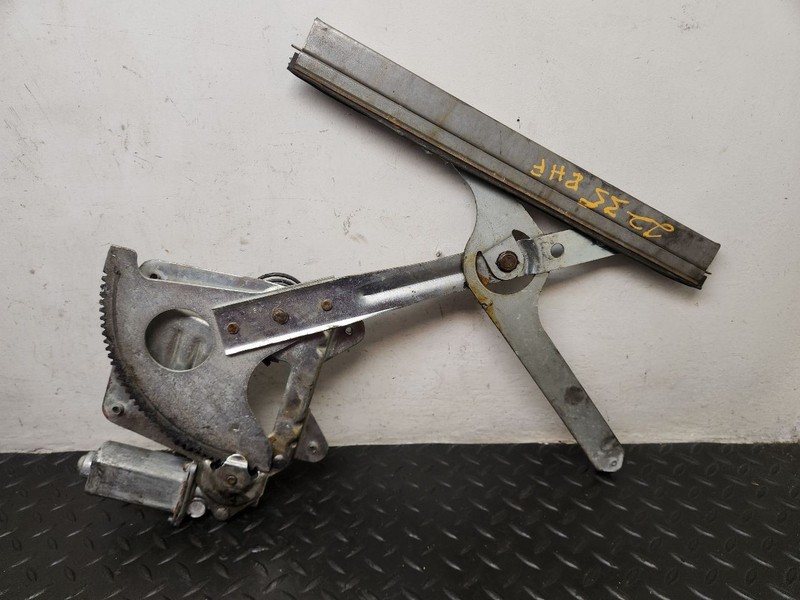 95-05 GMC Jimmy S15 Front Right Passenger Window Regulator W/ Motor OEM 93386008