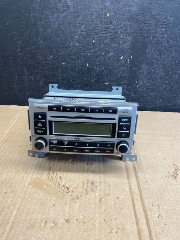 2007 2008 2009 Hyundai Santa Fe AM/FM Radio CD Player Oem AE1699 DG