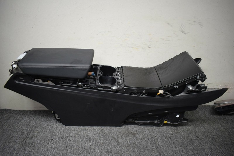2017-2018 TESLA MODEL 3 CENTER CONSOLE FACTORY OEM