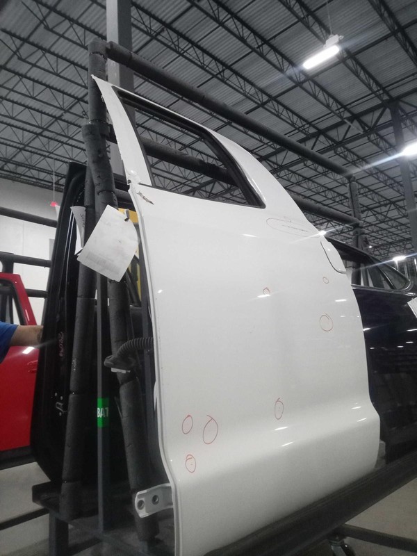 2017 Toyota Tundra Left Door White 575482 Used, Few Dings, 82K Miles