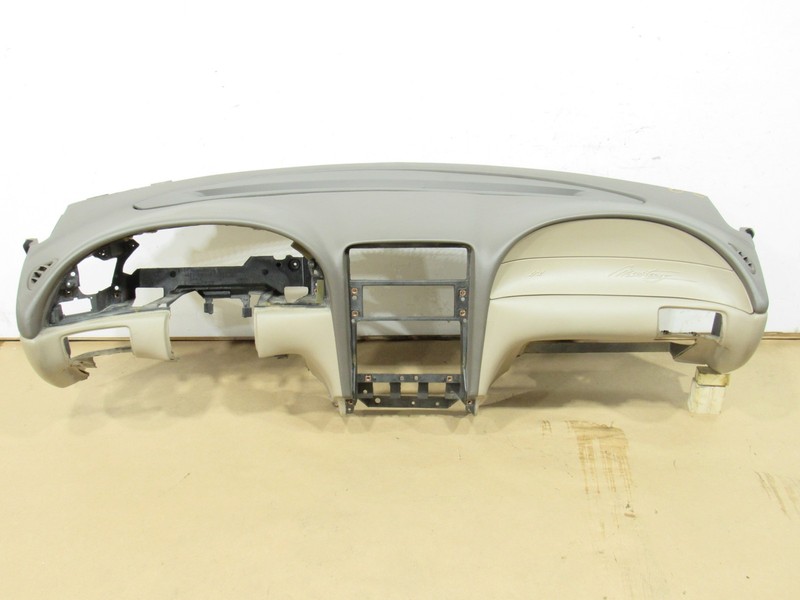 Ford Mustang GT 2004 Front Dashboard Dash Panel Cover 99-04 |:O
