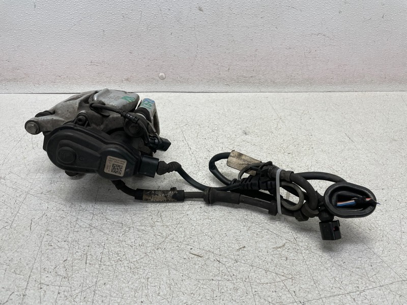 15 16 17 18 Porsche Macan Rear Right Passenger Brake Caliper 1372 OEM