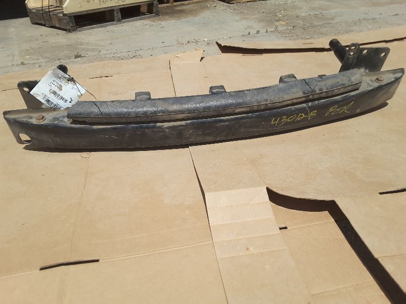 98 99 00 01 02 03 VW BEETLE FRONT BUMPER REINF 123457
