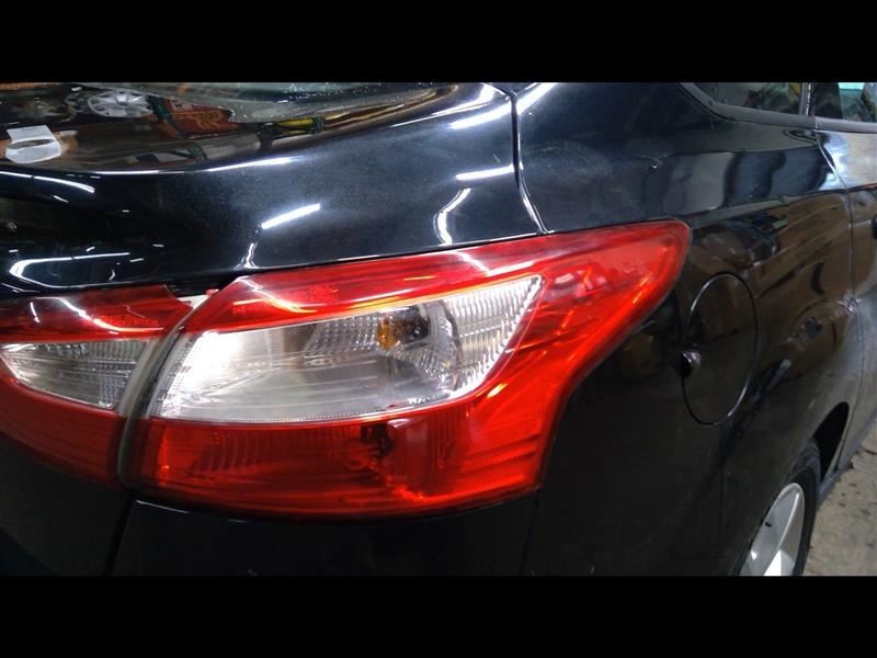 Passenger Tail Light Sedan Outer Quarter Panel Mounted Fits 12-14 FOCUS 863698