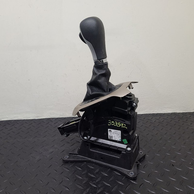 15-17 Jeep Renegade A/T Automatic Transmission Floor Shifter Assm OEM 6KF03LXHAA