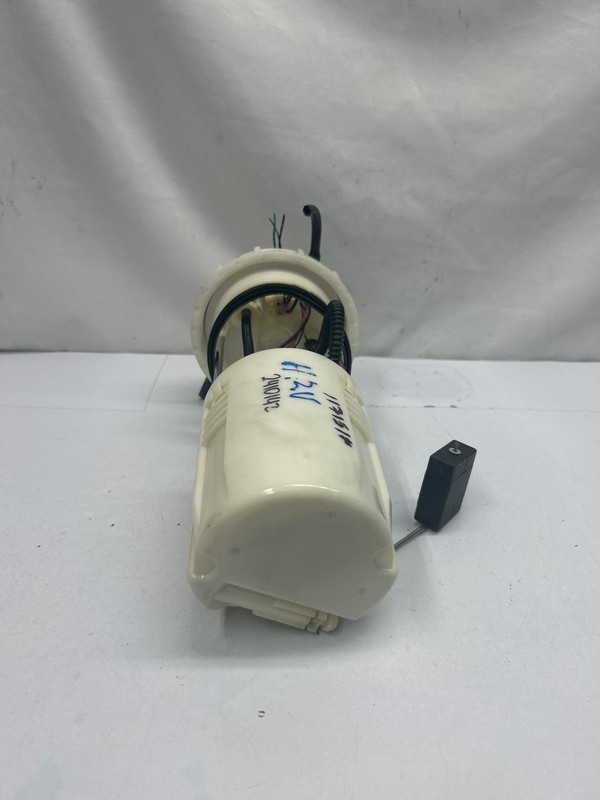 2010 to 2024 Toyota 4Runner fuel pump assembly 4.0L 6 cylinders 1GRFE ENG