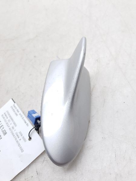 06 07 08 09 10 Lexus IS250 Antenna Roof Mounted 86760-53020-B1 Silver 1G1
