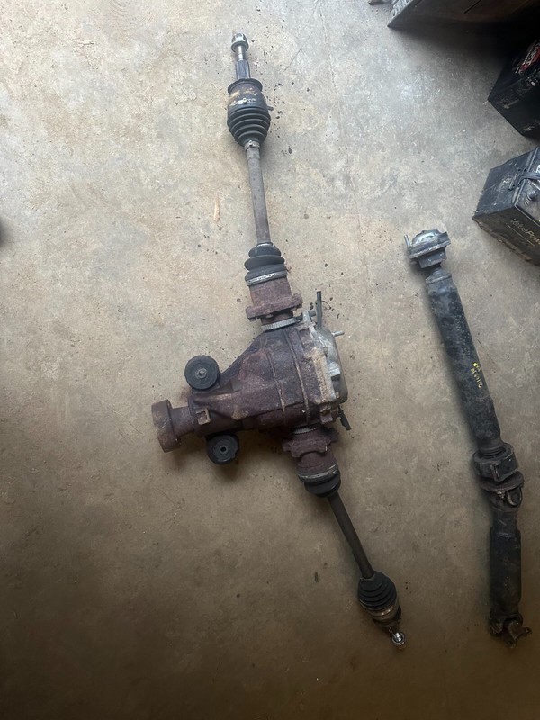 07 08 INFINITI G35X G35 X SEDAN OEM REAR CARRIER DIFFERENTIAL W BOTH AXLES