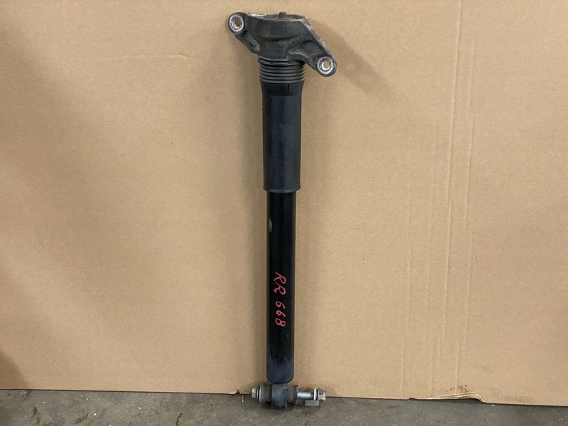 17-20 JAGUAR F-PACE REAR RIGHT PASSENGER SIDE SHOCK STRUT ABSORBER OEM LOT668