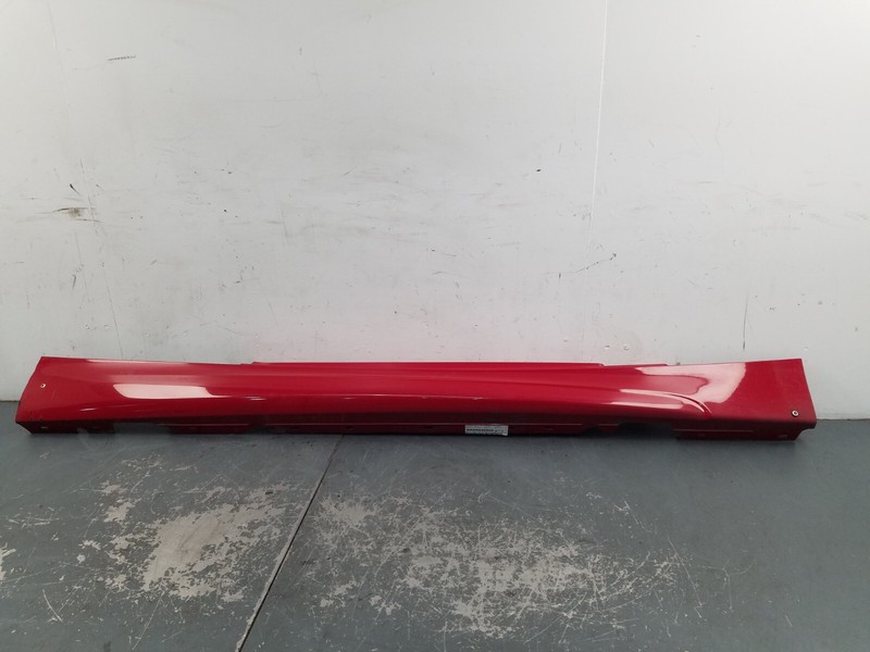 2010 BMW 135i E82 Right Side Skirt Rocker Panel - Modified #6342 M4