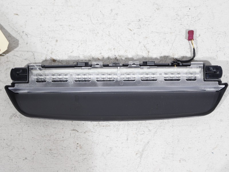 16-19 BMW G11 G12 REAR HIGH MOUNT 3RD STOP BRAKE LIGHT LAMP W/ NOISE SUPPRESSION