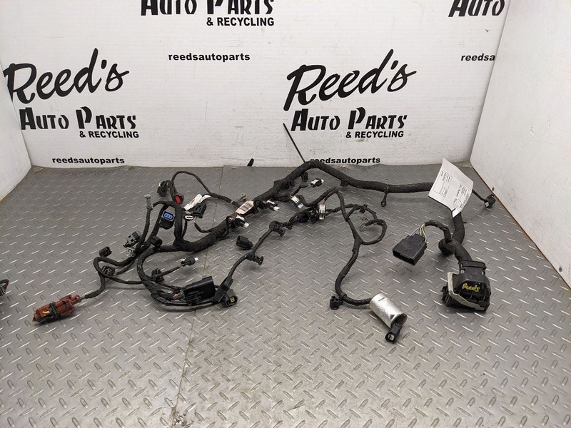 2020 Ford Mustang 2.3L Manual Engine Bay Fuse Box Wiring Harness 1193904