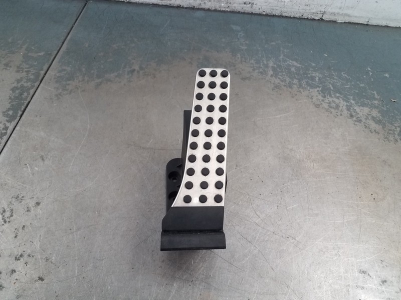 2009 Mercedes AMG C 63 Accelerator Throttle Pedal #72909 X5