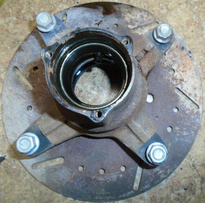 00 Polaris Sportsman 335 4x4 ATV Front Hub Disk Brake Rotor Lug Stud Wheel Mount