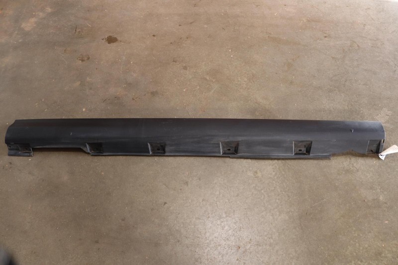 2012-2018 FORD FOCUS HATCHBACK RIGHT PASSENGER SIDE ROCKER MOLDING GRAY OEM