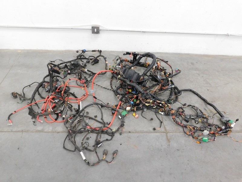2015 Aston Martin V12 Vantage S Main Chassis Harness #1954 C4