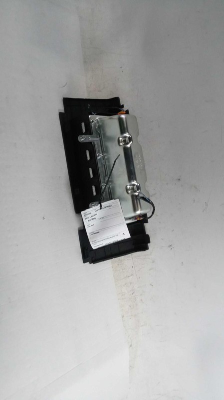 2010 Jeep Liberty Grey Instrument Panel Air Bag OEM 05108039AC 183K Miles