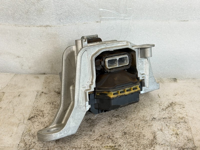 2021-2025 FORD BRONCO SPORT 4WD ENGINE RIGHT SIDE MOUNT SUPPORT BRACKET OEM 1.5l