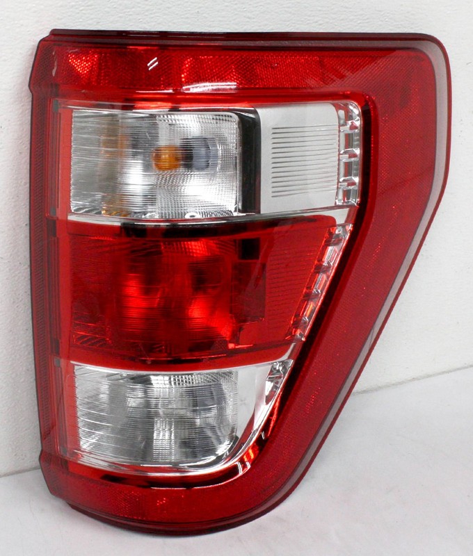 OEM Right Passenger Side Halogen Tail Lamp For Ford F150 pickup ML3Z-13404-E