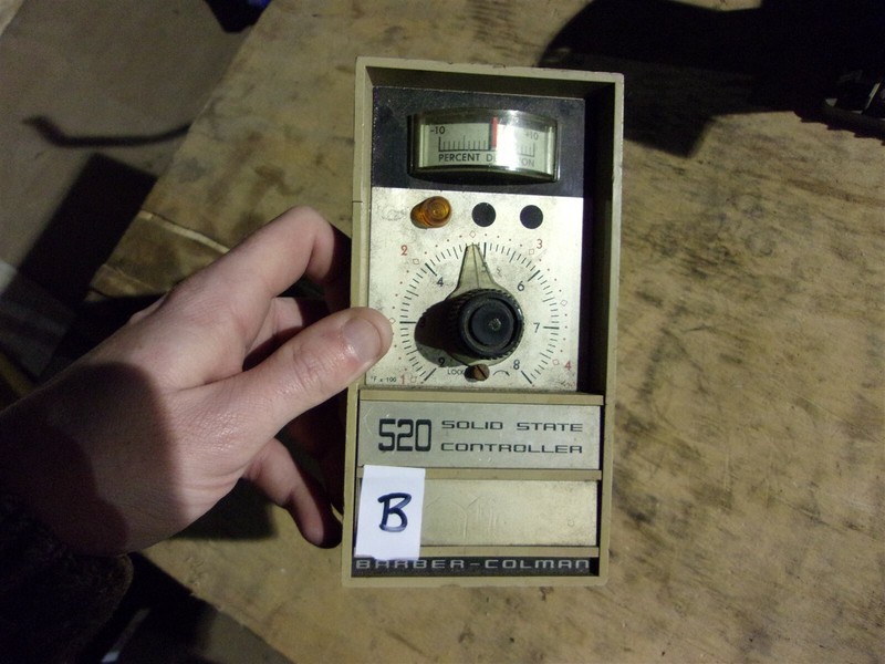 Barber Coleman 5520 Series 522B-13644-010-0-10 Temperature Controller "B"