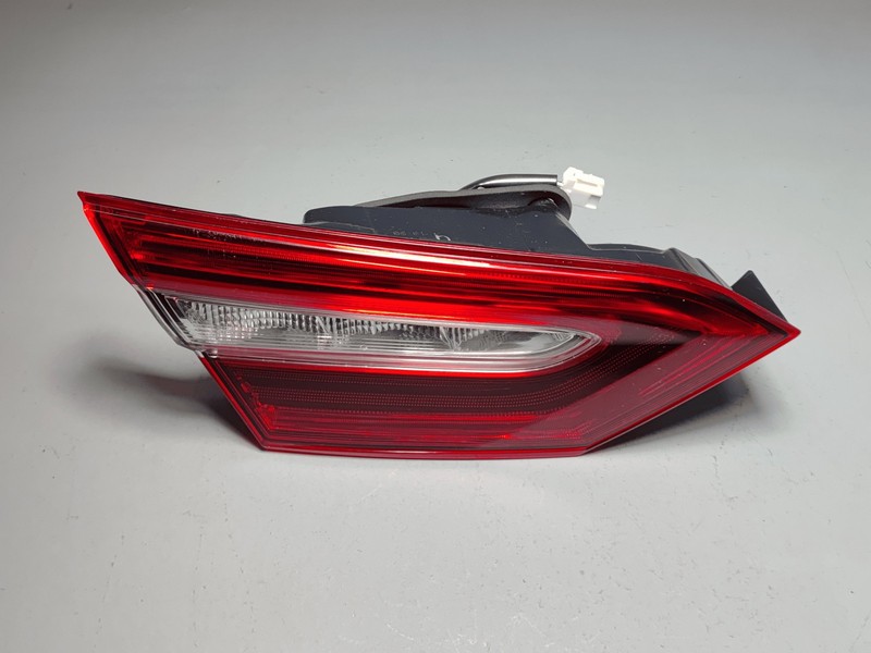 2018-2020 Toyota Camry Rear Left Driver Side Inner Taillight Light Lamp OEM