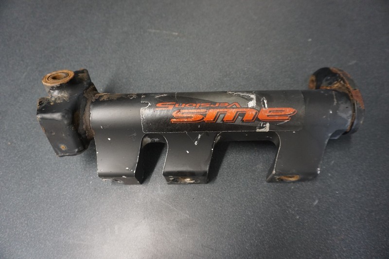 2000-2005 Arctic Cat OEM RH Right Steering Spindle Black ZL Powder Special 600