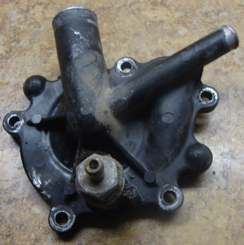 88 Arctic Cat Wildcat 650 Wild Snowmobile Engine Motor Coolant Cover Water Pump