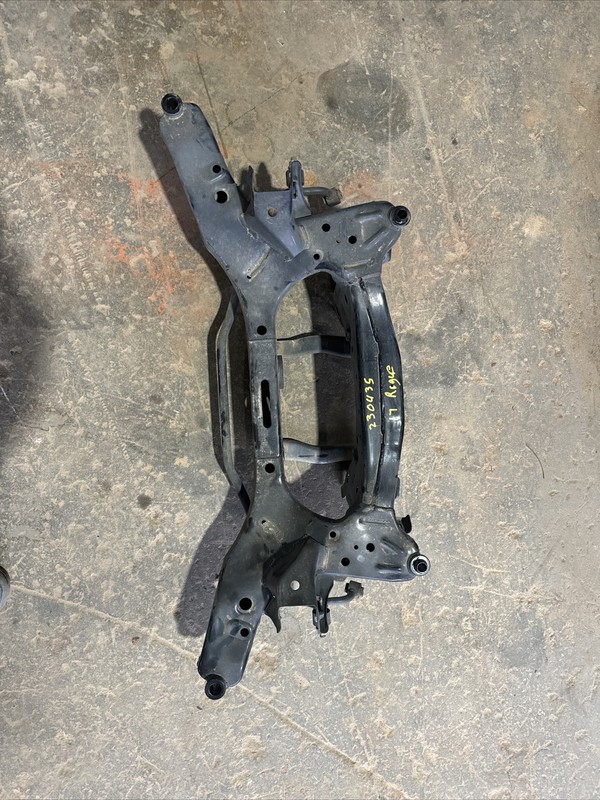 14-19 Nissan Rogue Rear Suspension Crossmember FWD OEM 554014BA0A