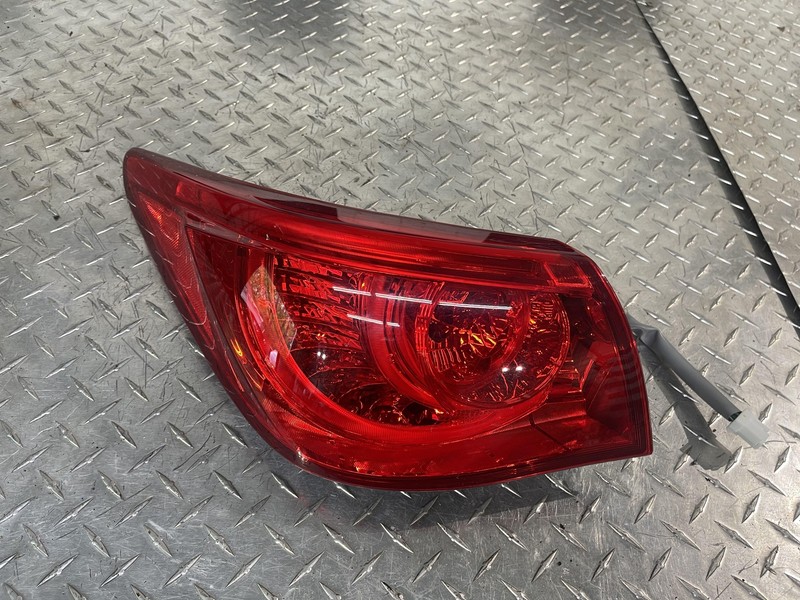 2016-2017 Infinti Q50 Driver Left Tail Light Tail Lamp Oem Tested