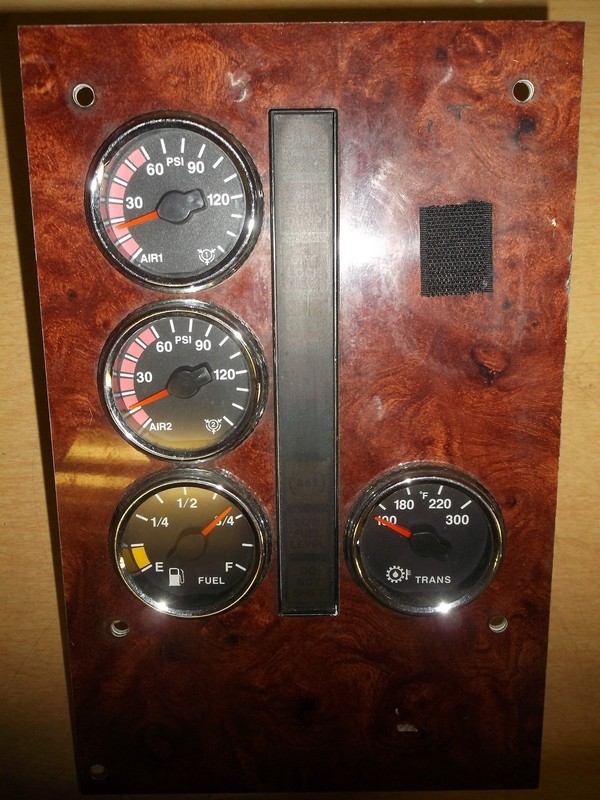 International 3571286C91 4-Gauge Cluster Woodgrain Dash Panel *FREE SHIPPING*