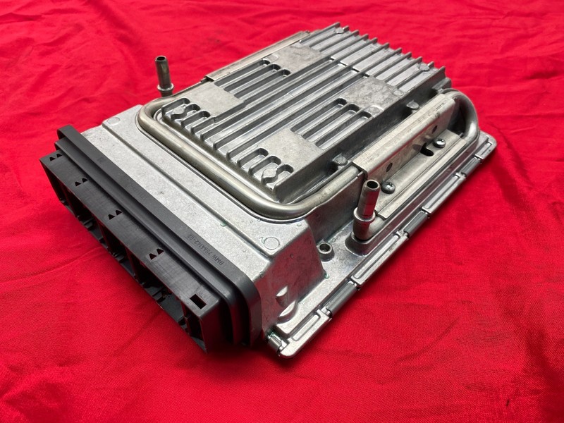 09-13 BMW F01 F10 F12 F13 550 650 750 N63 DME Engine Computer Control Module OEM