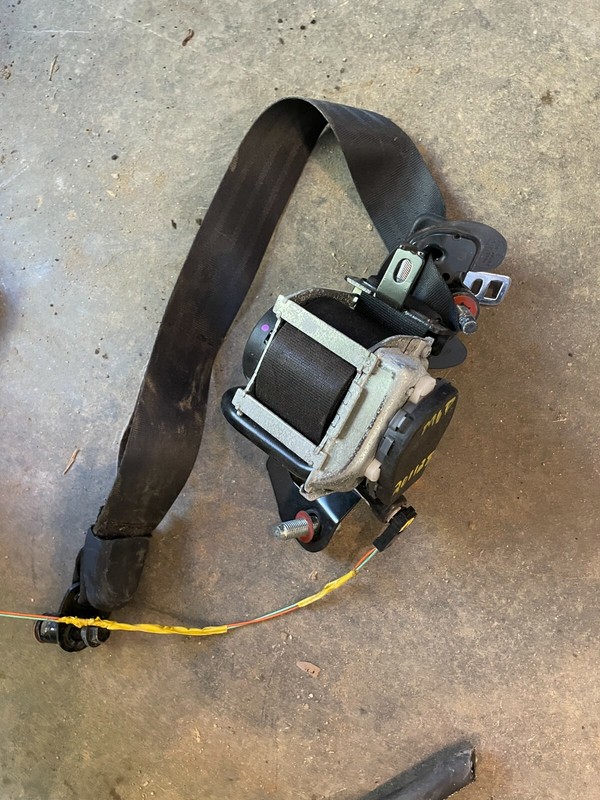 09-12 HYUNDAI GENESIS COUPE LH FRONT SEATBELT RETRACTOR