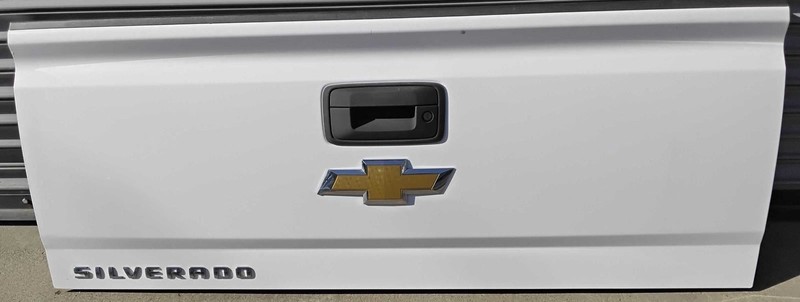 Trunk/Hatch/Tailgate Fits 16-19 SILVERADO 2500 PICKUP 74005
