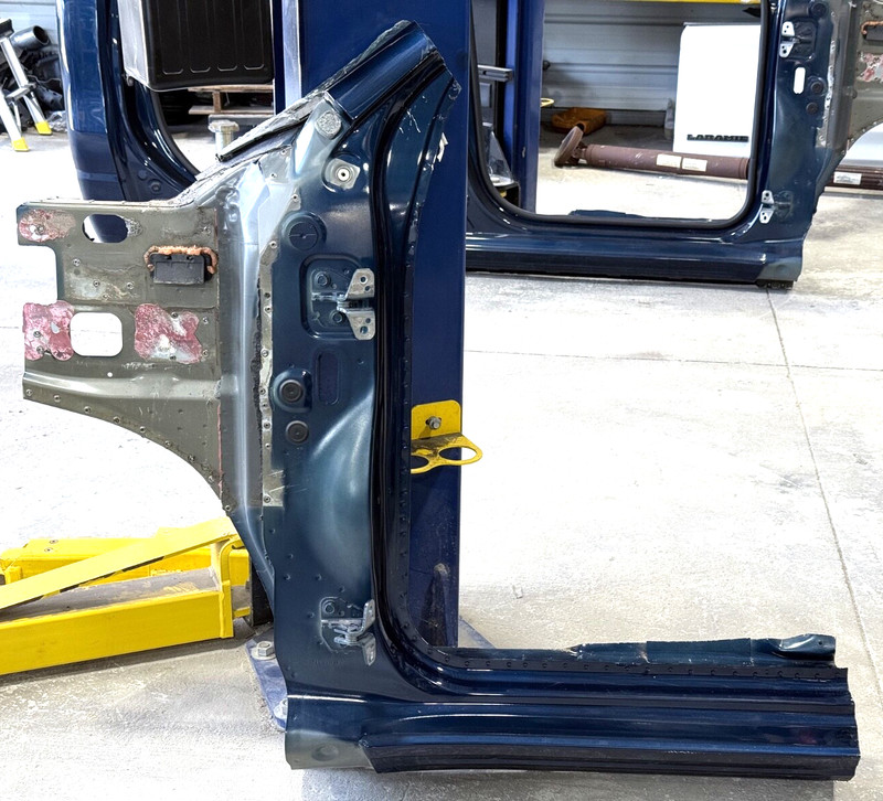 ✅ 19-25 RAM 1500 5th CREW CAB OEM FRONT LEFT BODY SIDE CUT PANEL CABIN BLUE PPX