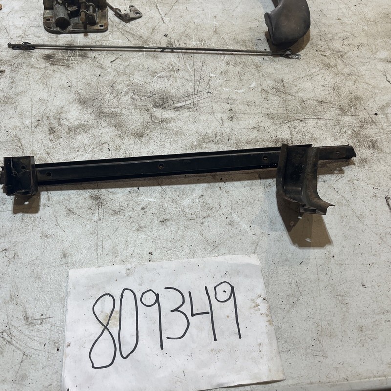 1955 Mercedes Benz Ponton W180 220A 220S Rear Right Window Glass Track