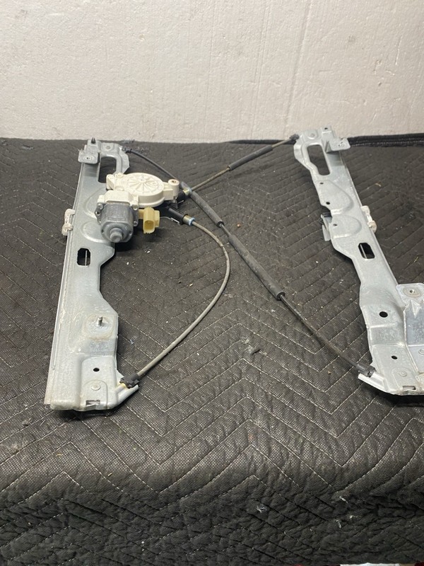 2011 F150 Right Rear Door Regulator Assembly
