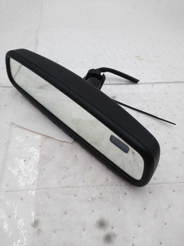 Used Front Center Interior Rear View Mirror fits: 2009 Infiniti G37 automatic di