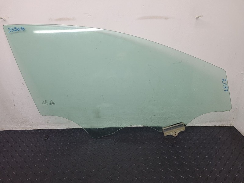 17-20 Hyundai Elantra Front Right Passenger Door Solar Glass OEM 82420-F3030
