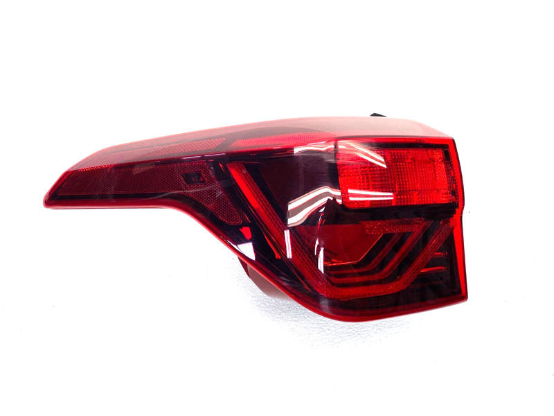 21-23 KIA SELTOS REAR OUTER LEFT TAIL LIGHT LAMP OEM #A0.65