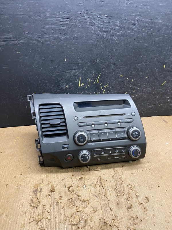 2006 - 2011 Honda Civic Radio AM/FM Climate Control Air Vent Bezel AA0036 DG
