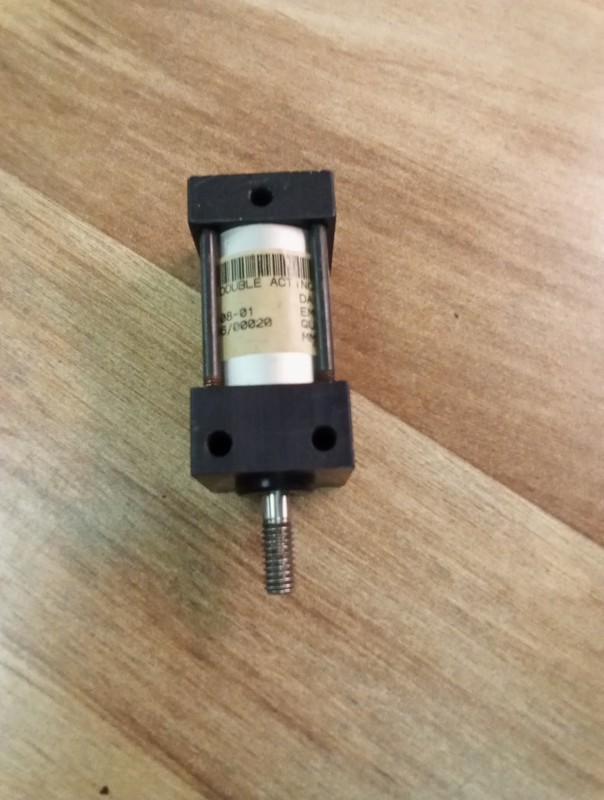 Imi Norgren Pnematic Cylinder Double Acting 1-1/8" 1103053