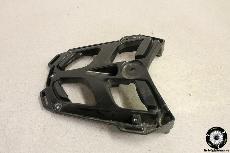 2007 BMW K1200GT ABS CENTER REAR BACK TAIL TRUNK STORAGE RAIL MOUNT K 1200 GT 07